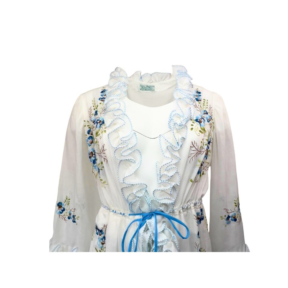 Stunning Vintage Robe - Picture 3 of 3